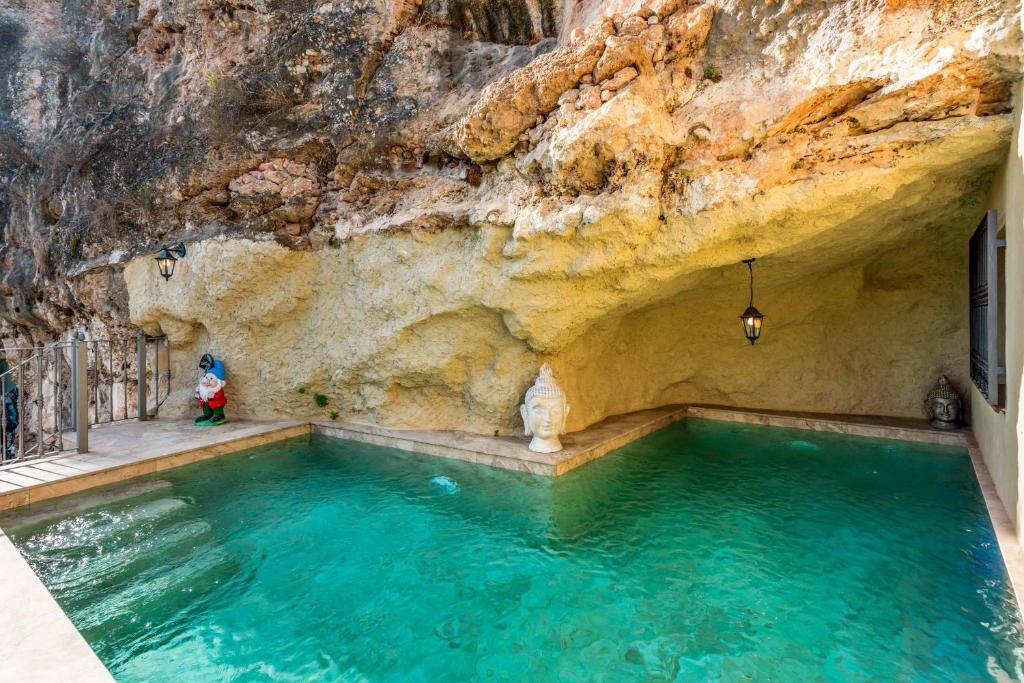Casa Cueva Nerja - 1