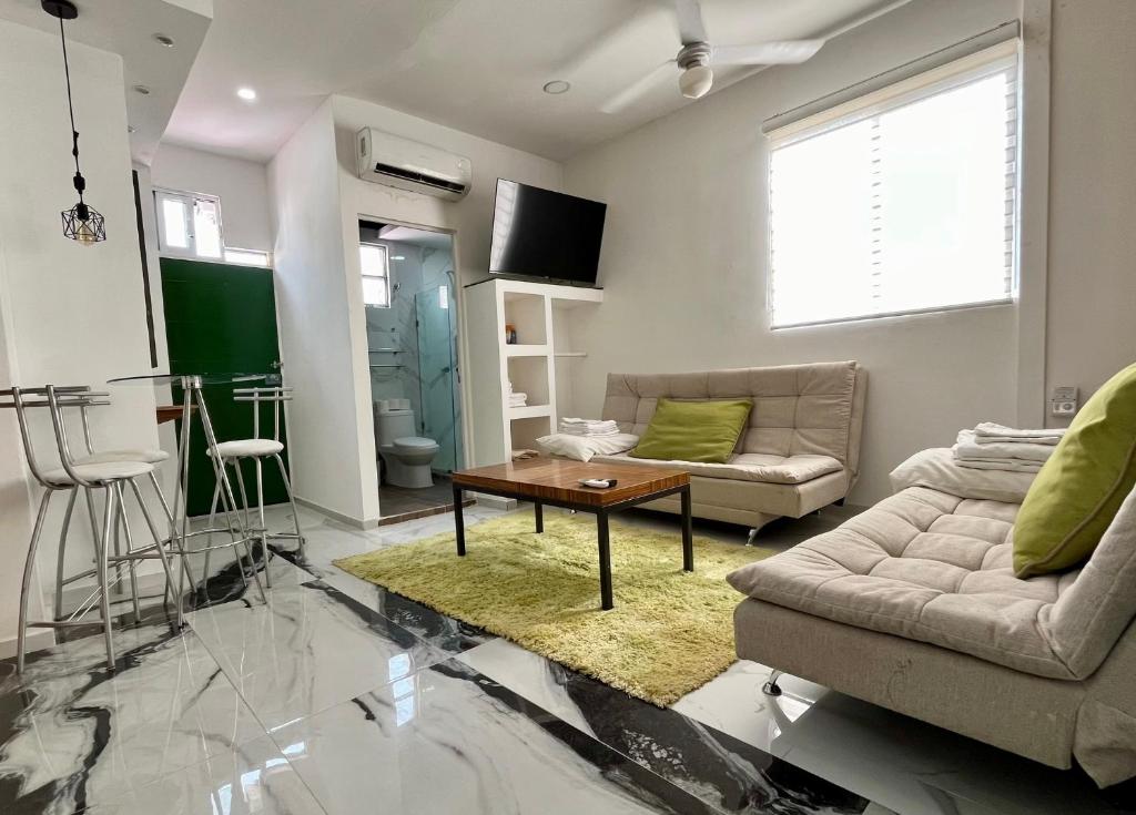 La Puerta Blanca Penthouse #8 - 3