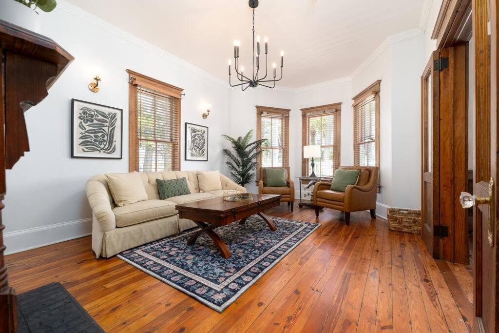 Be A Nomad - Combined Pool Home 1 blck to Beach, Jacksonville Beach