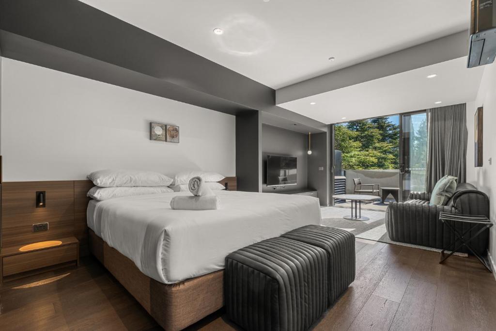 Impeccable Braddon Studio with Outdoor Dining, Canberra