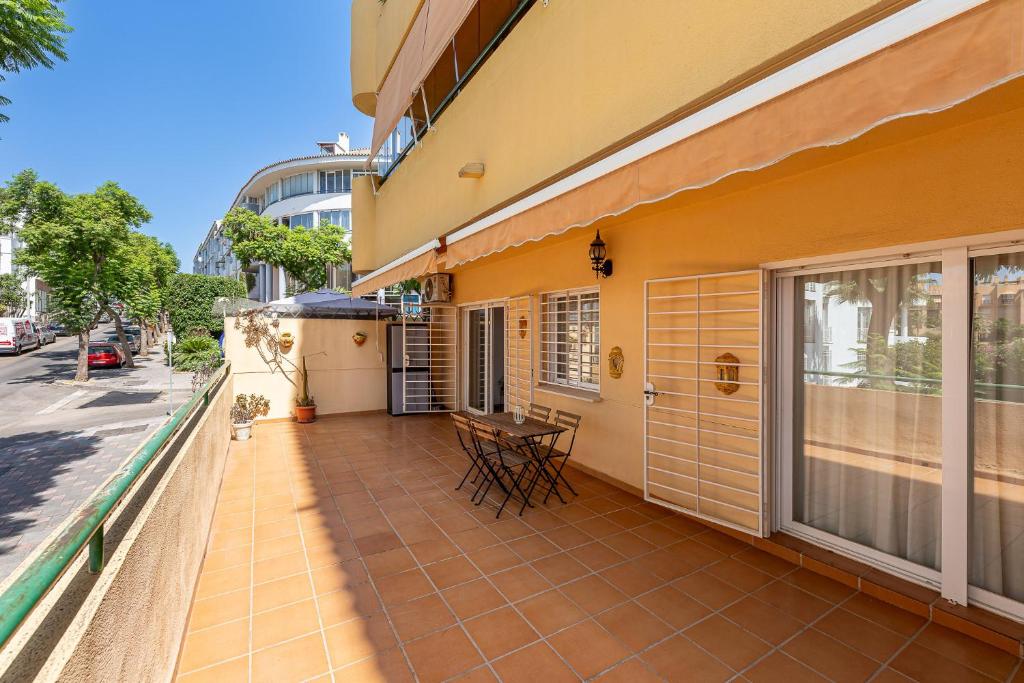 Beautiful 2 Bed Apartment Los Pacos - 4