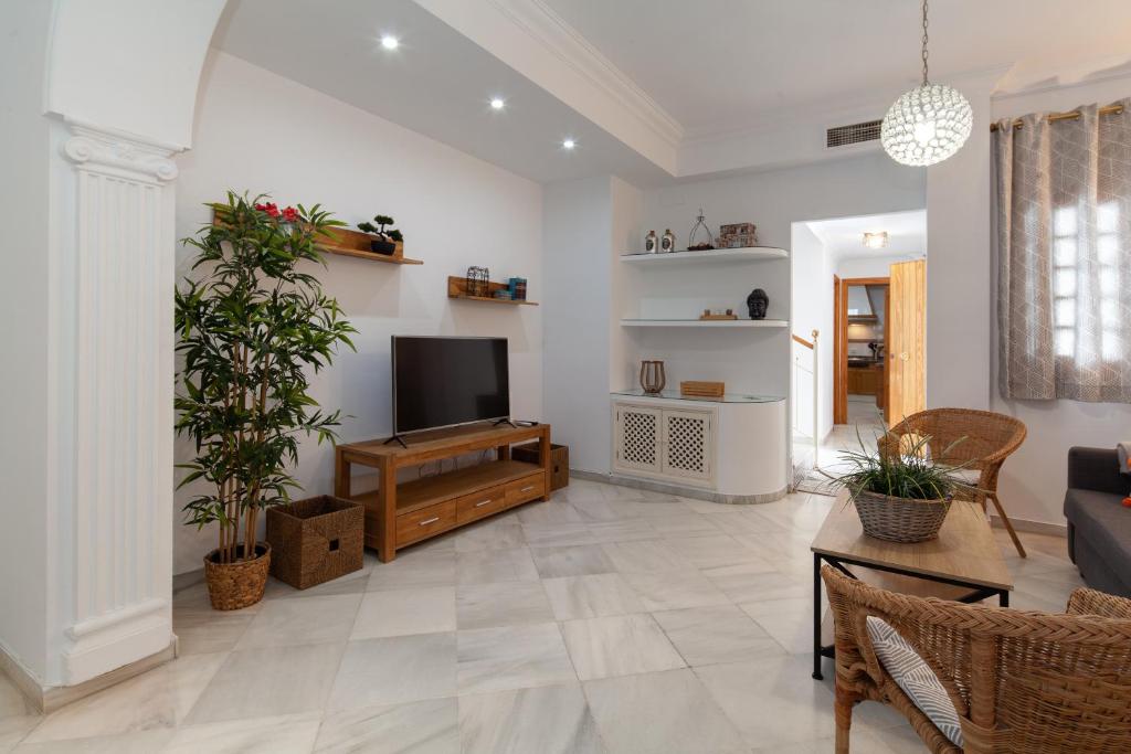 Wonderful 3 bedroom flat in the heart of Triana - 2