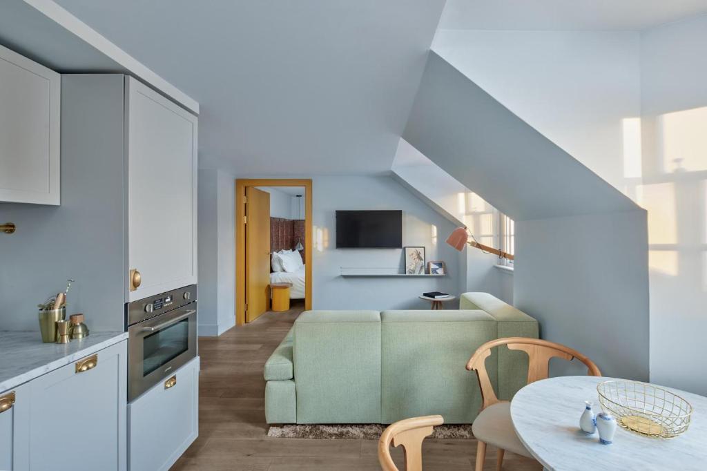 Kitchen, EDEN LOCKE in Edinburgh