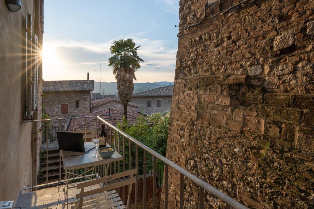 Caporali 23 - 3 Bedrooms with Balcony - ItalyWeGo, Perugia