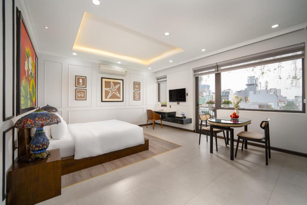 Royal 98 Hotel &#038; Apartment Da Nang