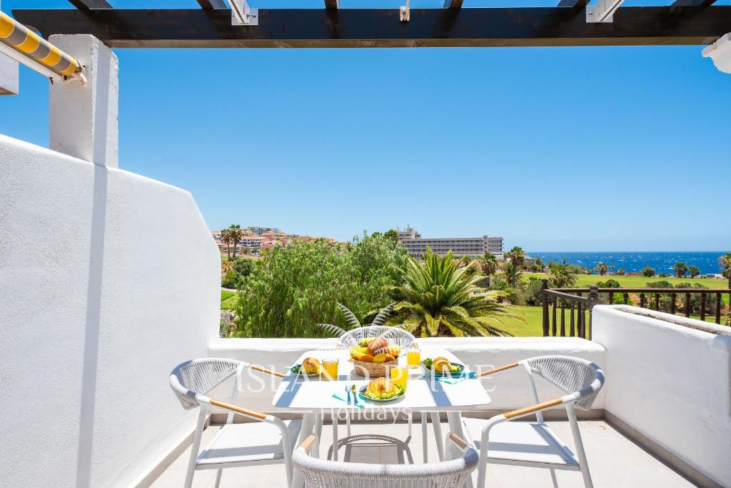 Amazing Sea & Marina Views with Golf Views in Heated Pool Complex AQ846 - 3