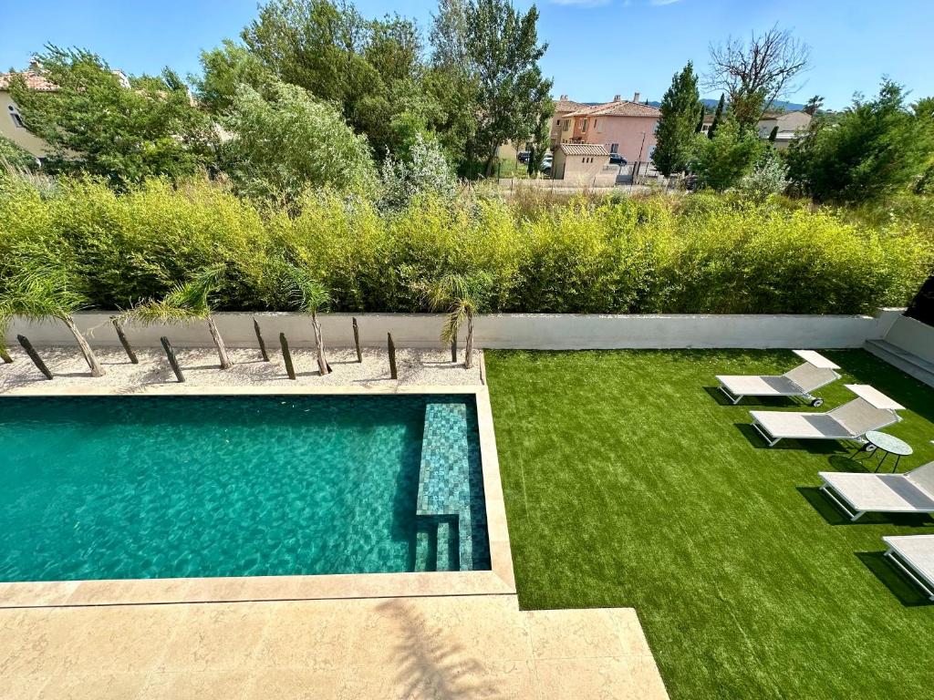 Villa cosy avec sa piscine - 2