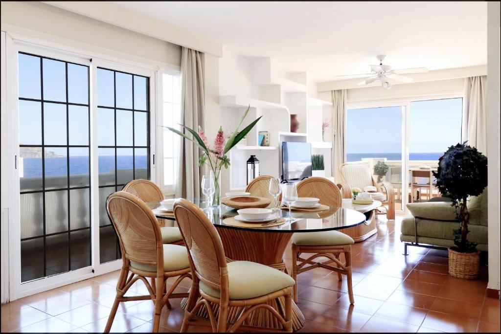 Apartamento con terraza vistas al mar - 5