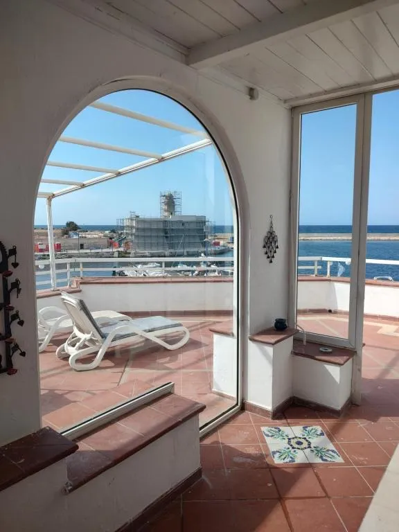 Fronte del Mare - Seafront Terrace, hotel v destinaci Villanova di Ostuni