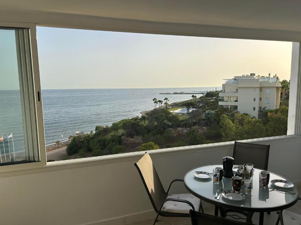 New Beachfront Loft - 2