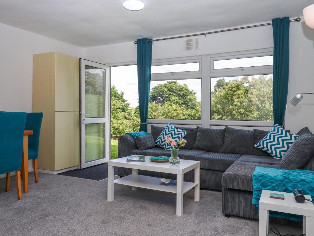 Florence's Nest, Dartmouth