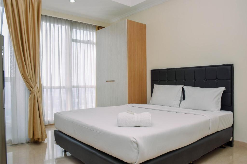 Great Deal and Comfy Studio at Menteng Park Apartment By Travelio, Jakarta