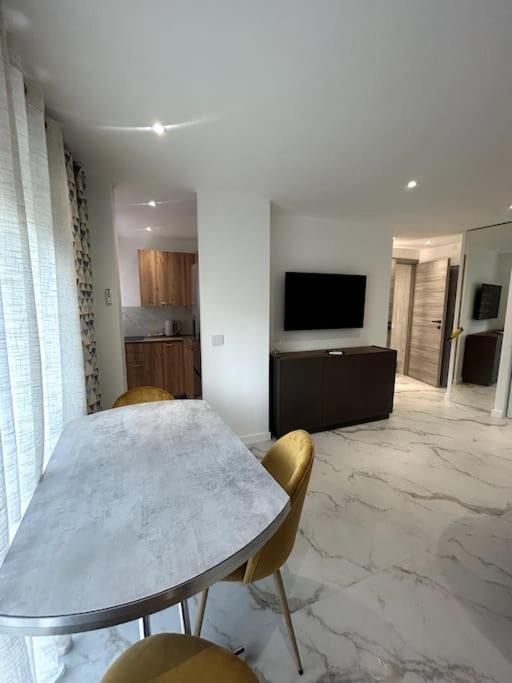 Superbe studio, Vallauris