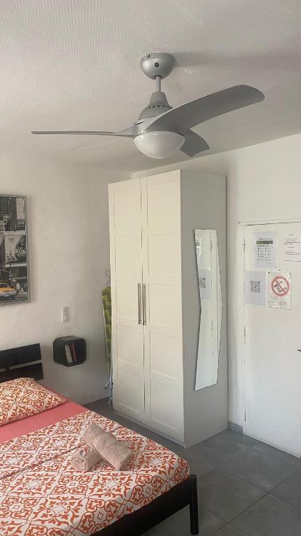 Le Suffren, studio classé ventilé ,wifi, à 100 m de la plage - 4