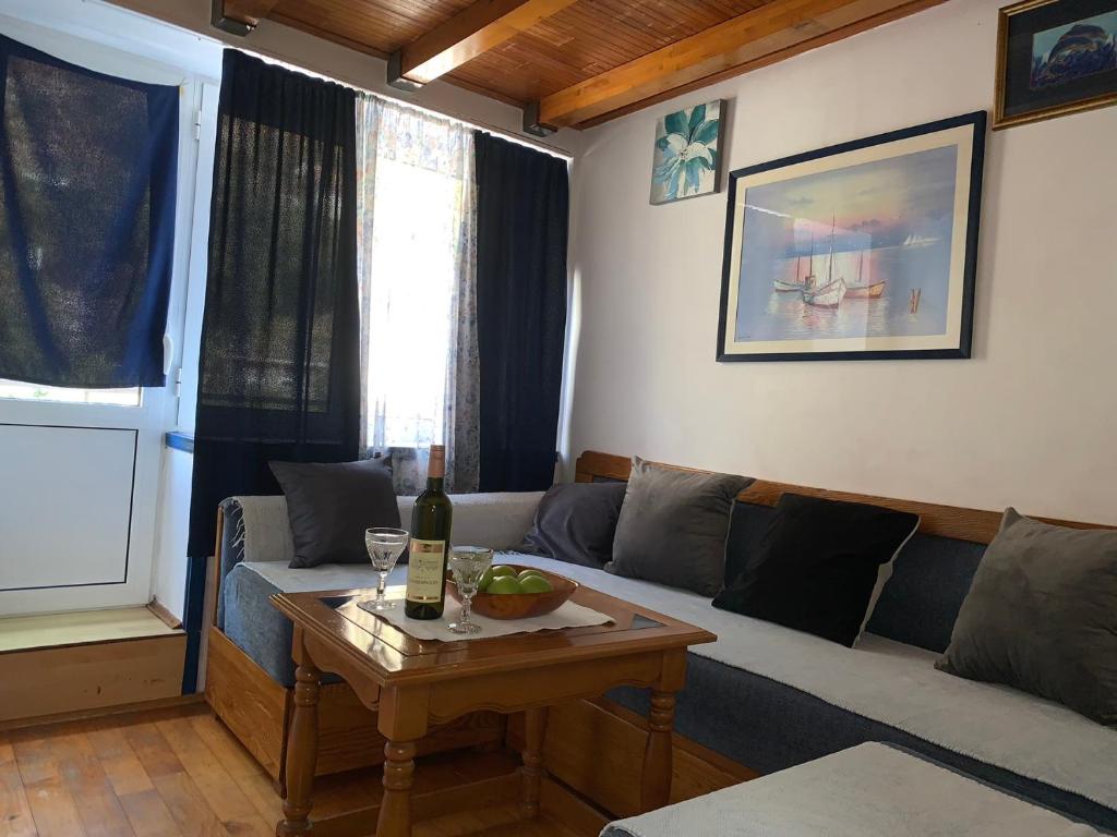 Apartman Tina Gurdić, Kotor
