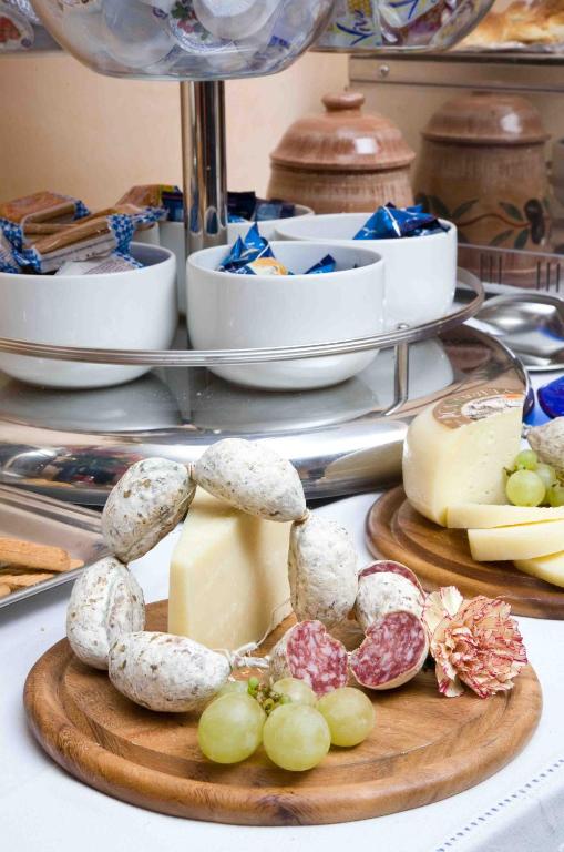 อาหารและเครื่องดื่ม