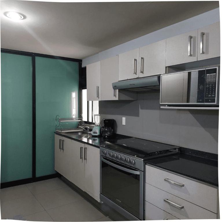 Lindo departamento con estacionamiento gratis - 3