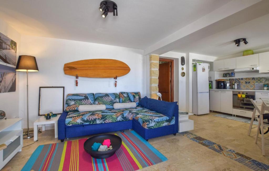 3 Bedroom Gorgeous Apartment In Alcamo - 5