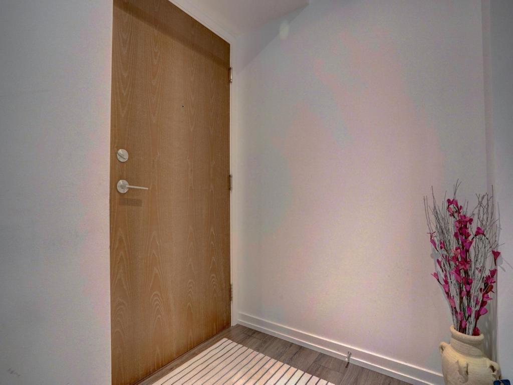 Wonderland Apartment in Vaughan, Vaughan