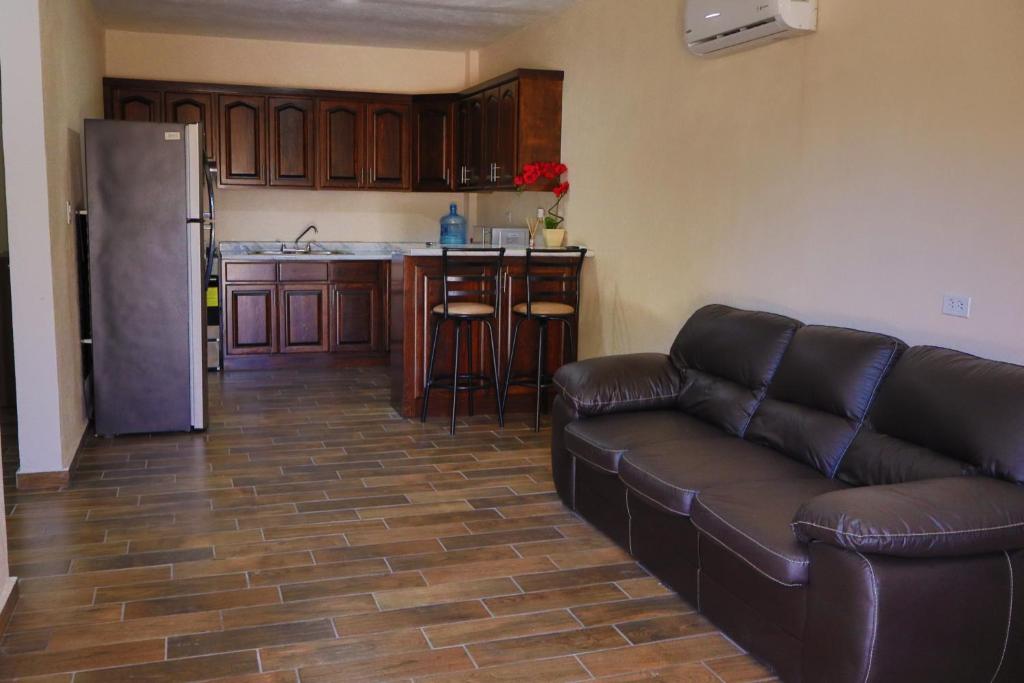 Confortable 2 bedroom apartment - 5