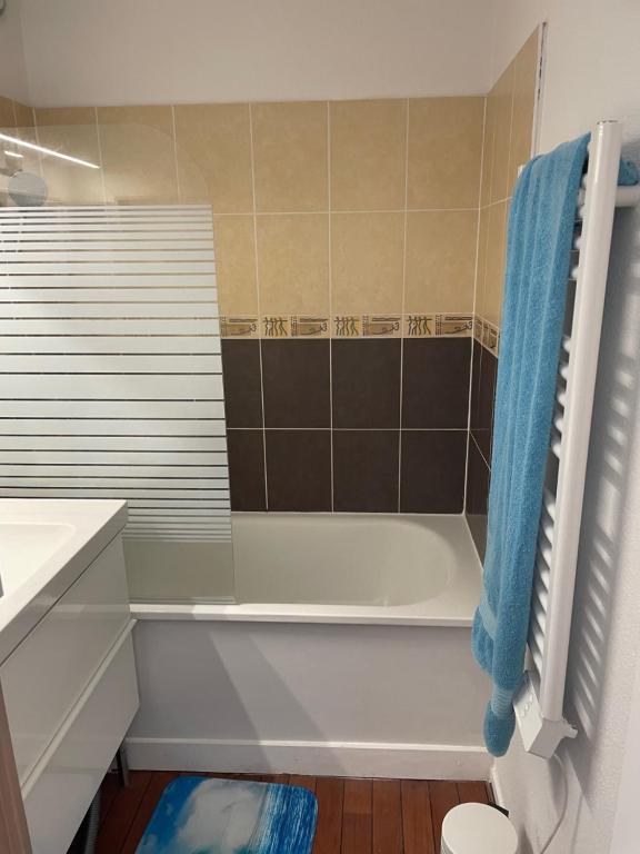 T2 DIRECT PLAGE LACANAU OCEAN 2 PISCINES PARKING TERRASSE 9m2 - 2