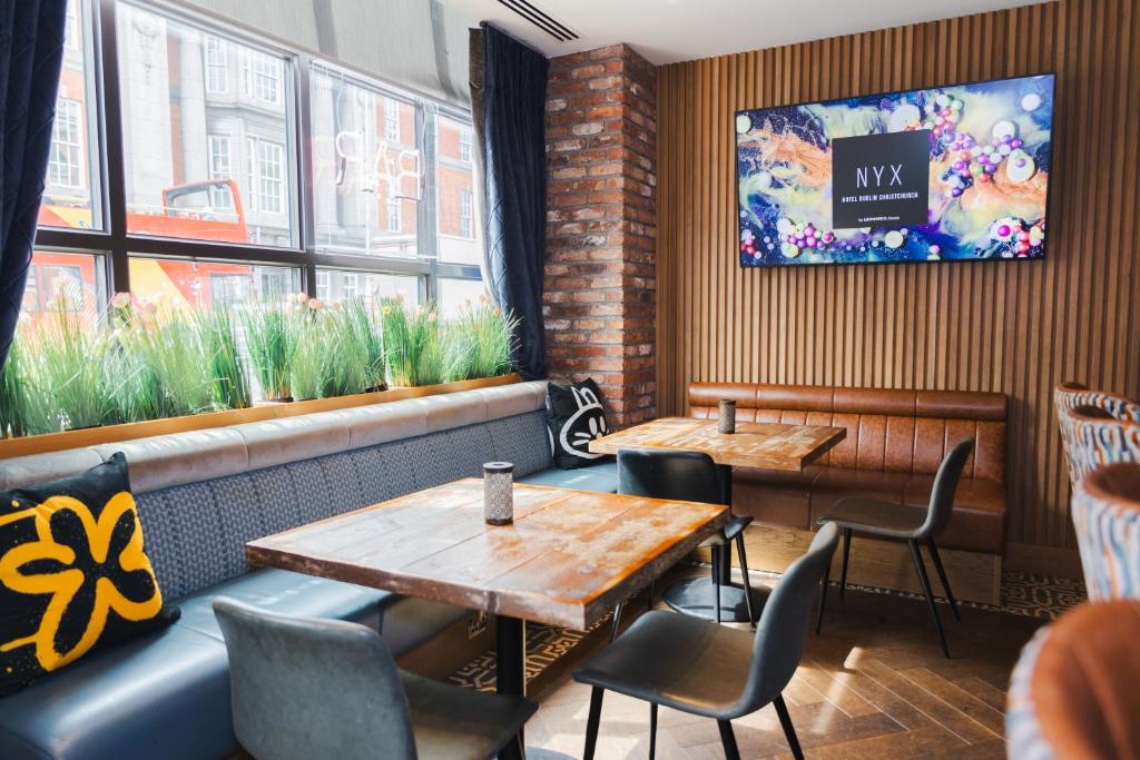 Bar/lounge
