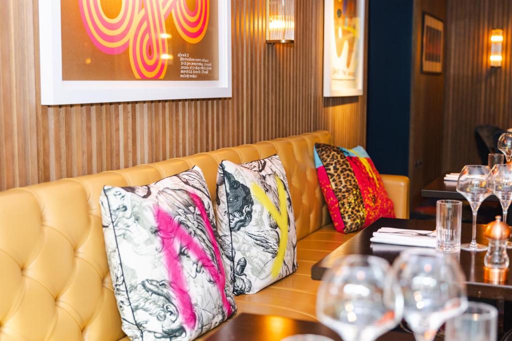 Bar/lounge