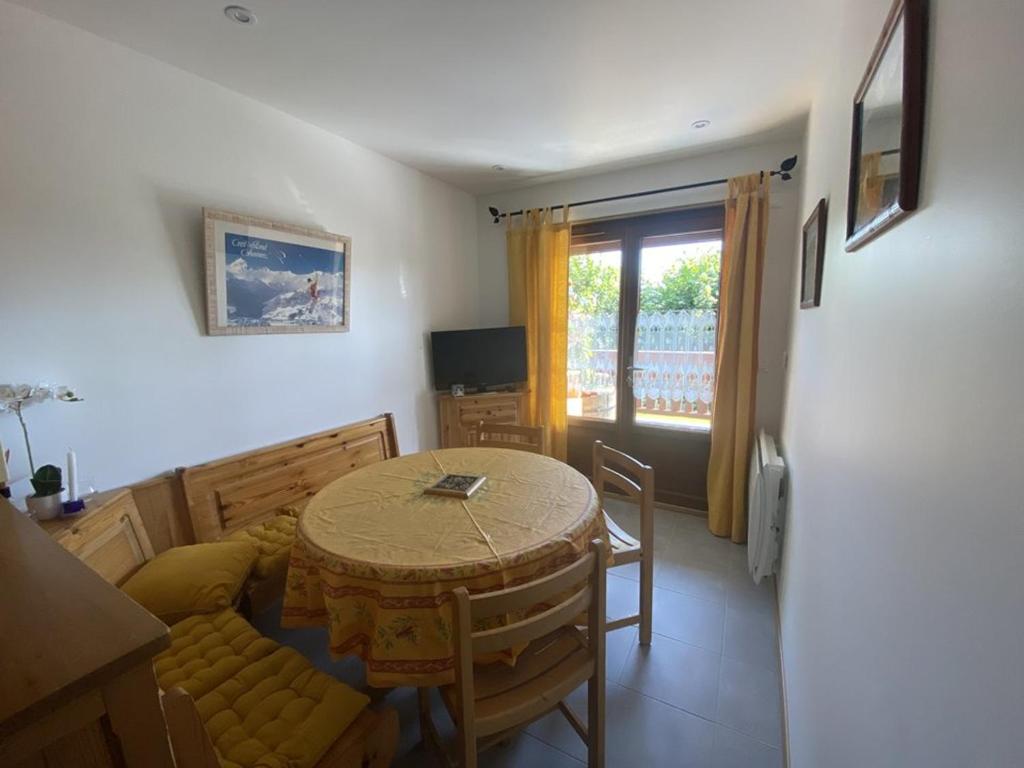 Appartement 5 pers, centre Cernix, piste & commerces, animaux admis, parking, balcon - FR-1-733-148, Crest-Voland