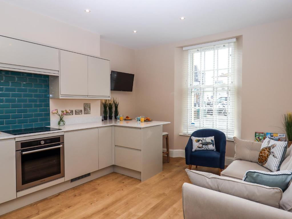 1 Sea Otter House, Teignmouth