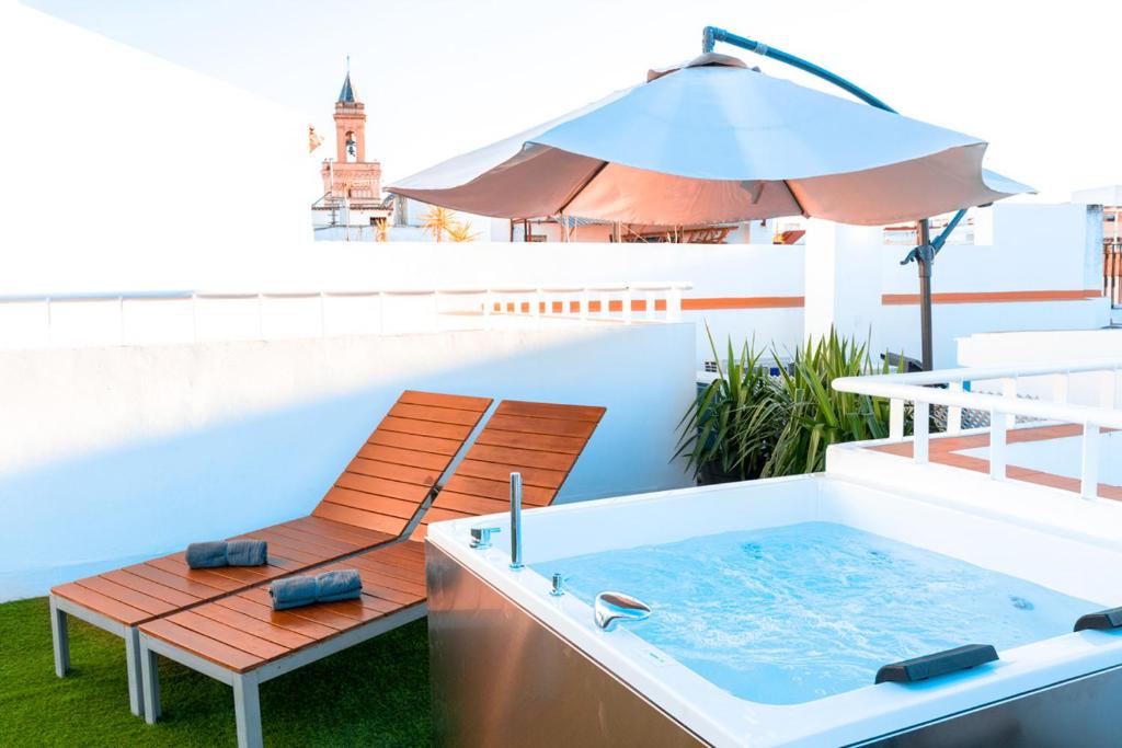 Ático Duplex Centro con Jacuzzi y Terraza Privada, Sevilla
