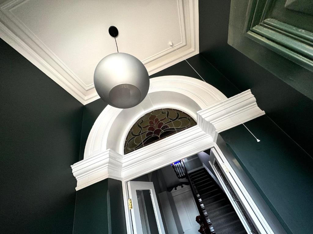 Treehouse Hideouts Balcony Apartment - Port of Echuca Townhouse, Echuca