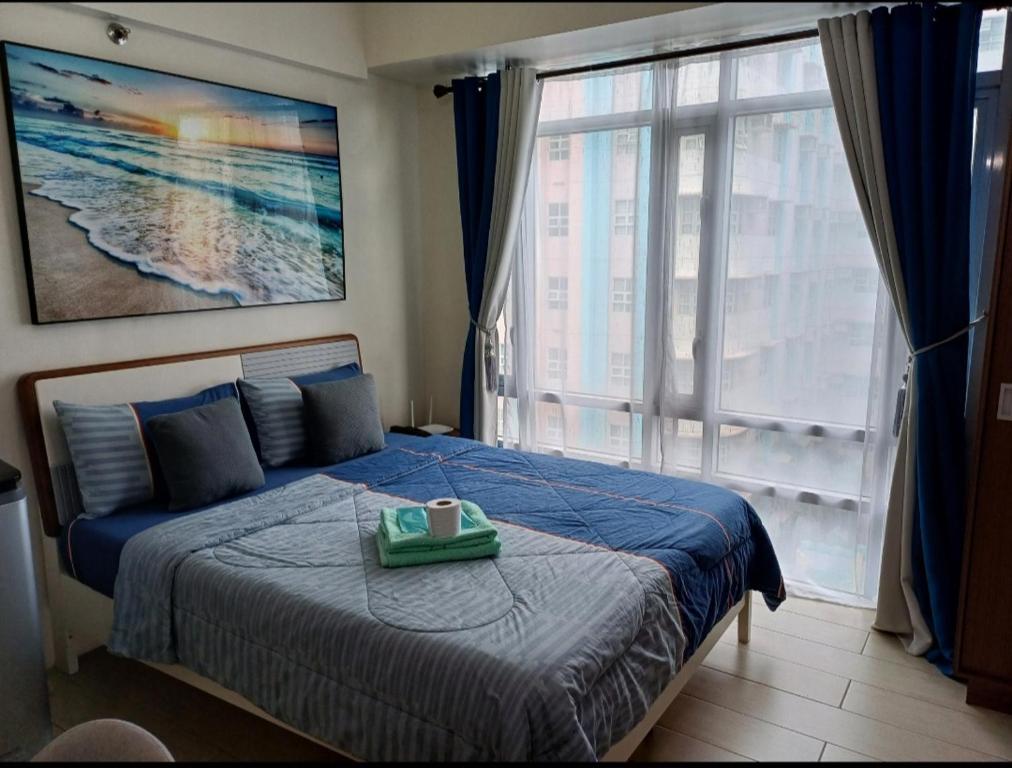 Pasay Staycation with Parking Space in 150 Newport Boulevard near Resort World & NAIA T3, Manila