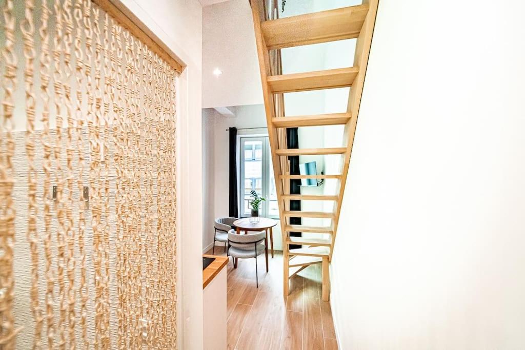 "Le Monstera" T1 20m2 Duplex Clim Prox Gare Métro - 2