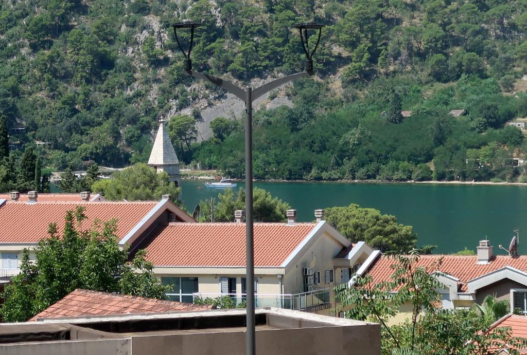 Cozy nest, 350m to Beach, Free Parking, Wi-Fi - 5