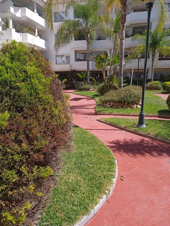 Apartamento con Piscina a Pasos del Mar - 2