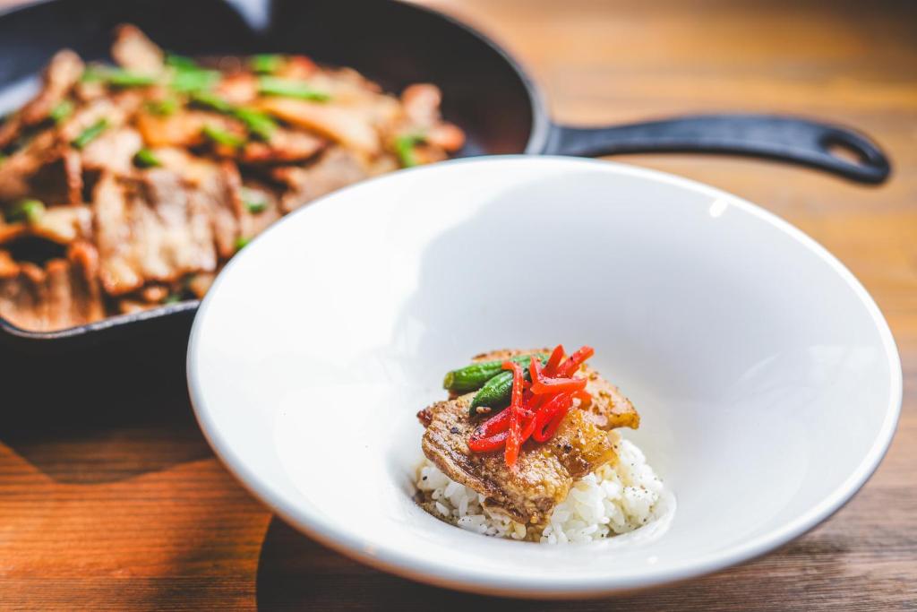 อาหารและเครื่องดื่ม