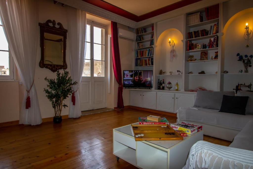 Elenis, in the heart of the old Town apartment, Korfu