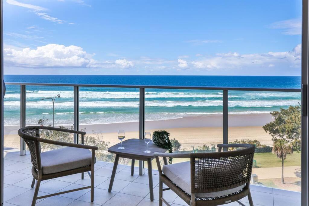 Bliss By The Surf Luxury Family Apartment, Gold Coast