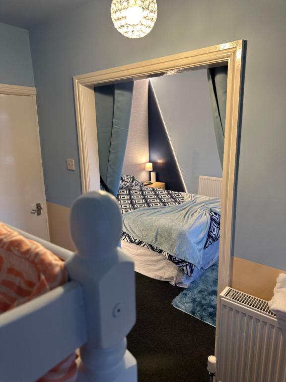 Winter Gardens Flat 4 Tower view family apartment, Blackpool