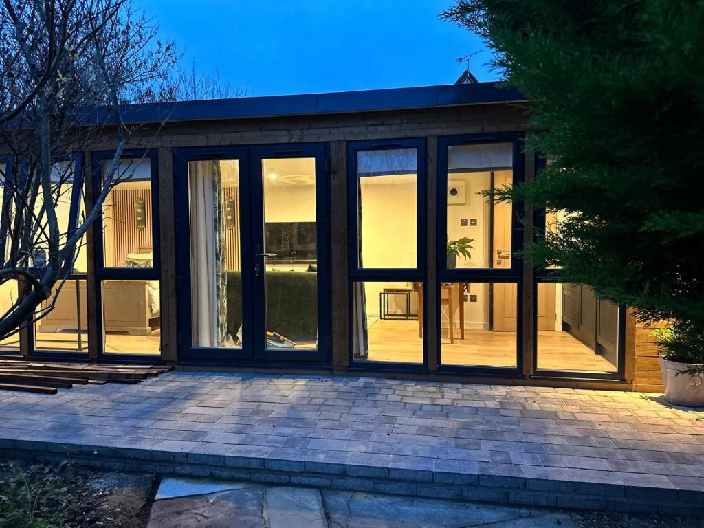 Apple-tree lodge, Taunton