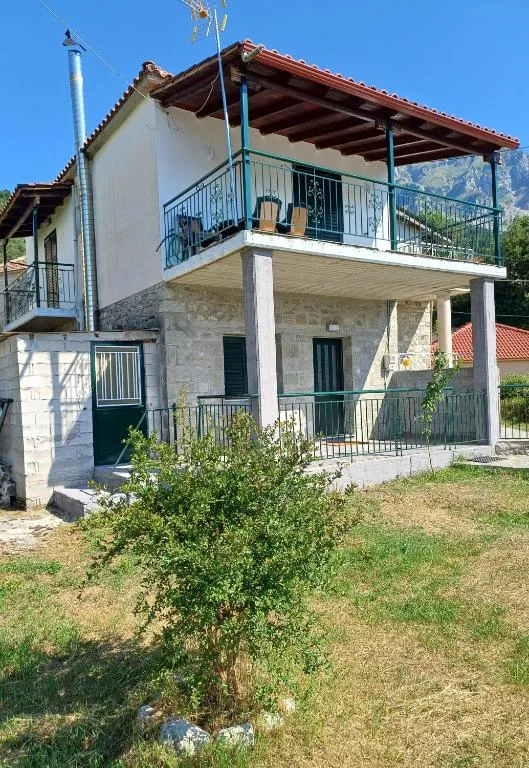 Dimitris House, hotel in Pramanta