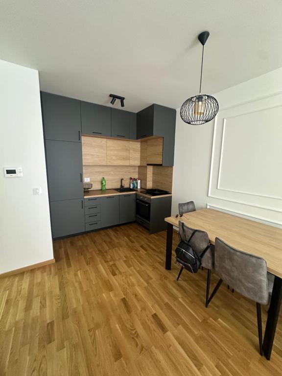 Lux apartman, Budva