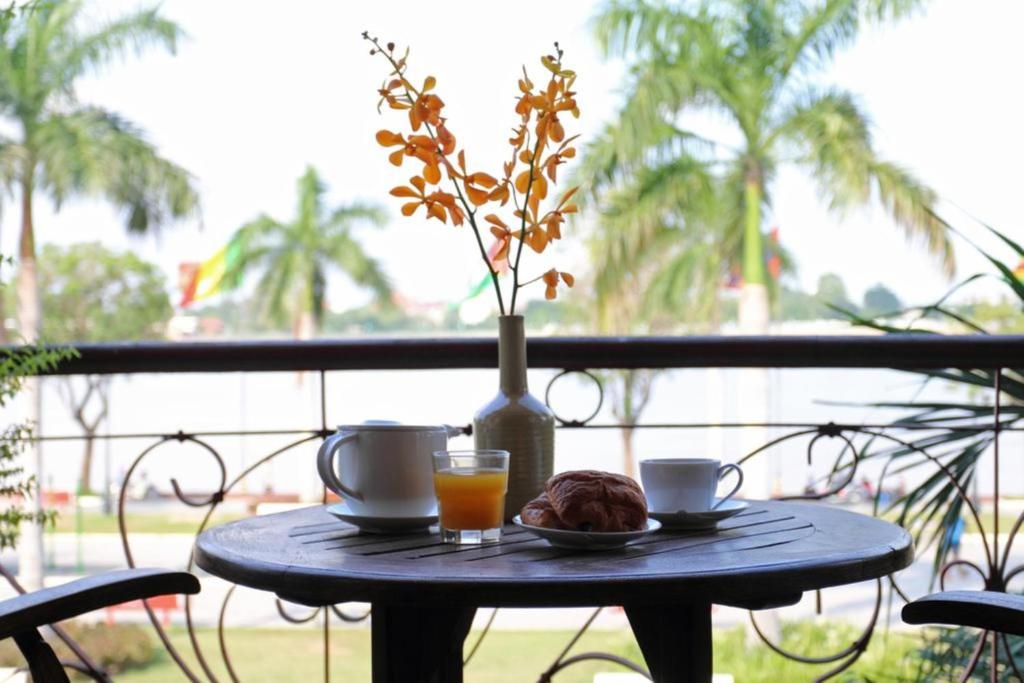 Amanjaya Pancam Suites Hotel photo