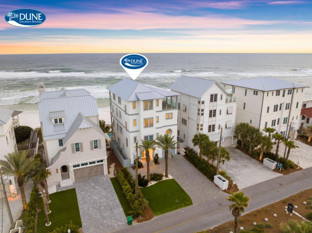 Gulf Front Luxurious Home with Private Pool and Beach Access home, Panama City Beach