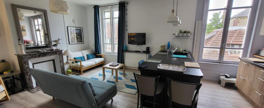 Appartement Cosy hyper centre Villers - 1