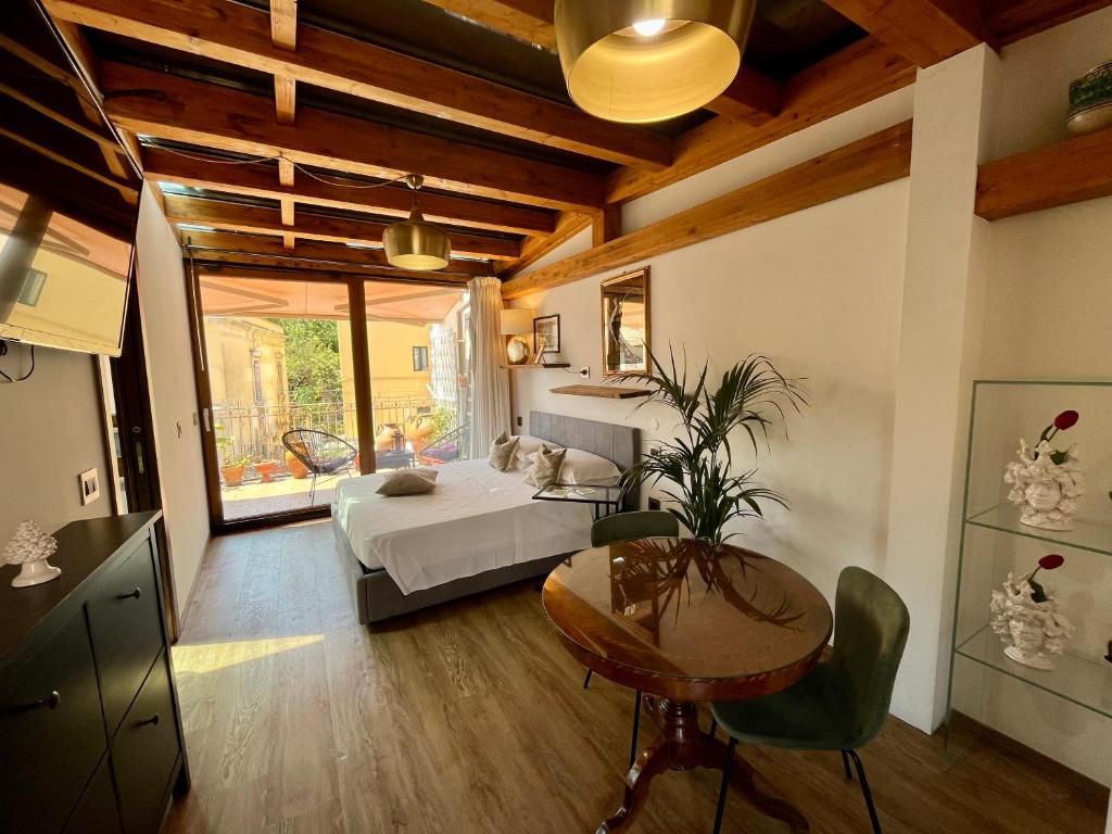 Sole apartment, Taormina