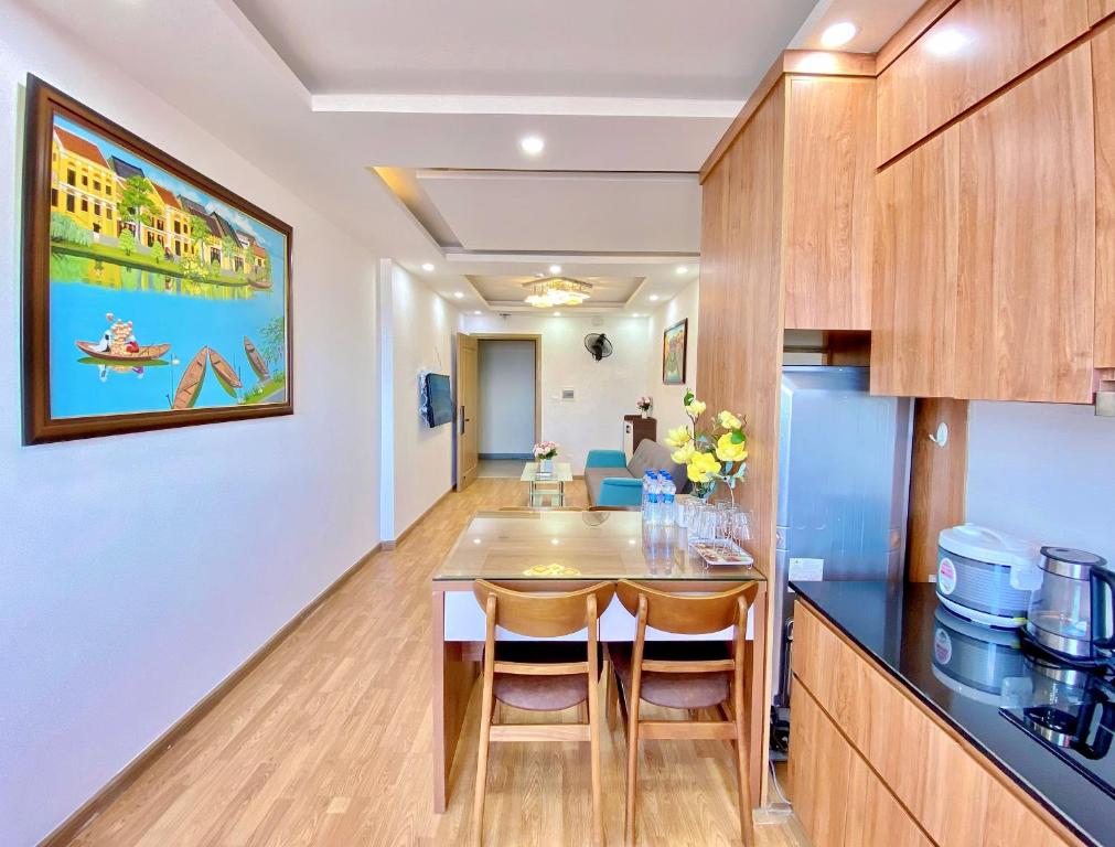 Apartment with My Khe beach view