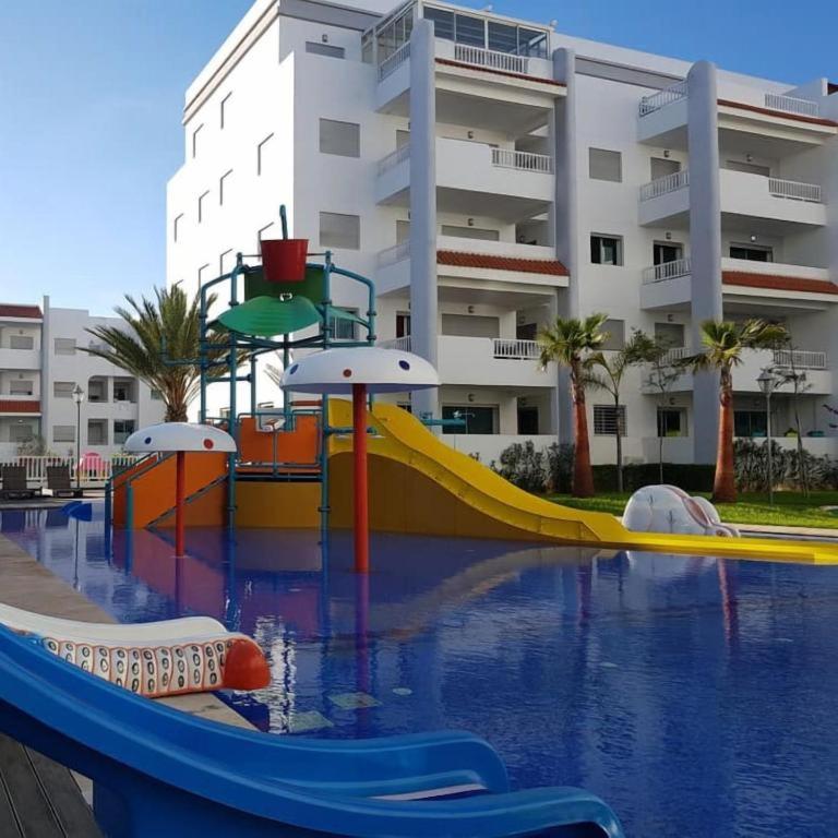 Joli appartement vue sur mer 2 min de la plage, Mohammedia