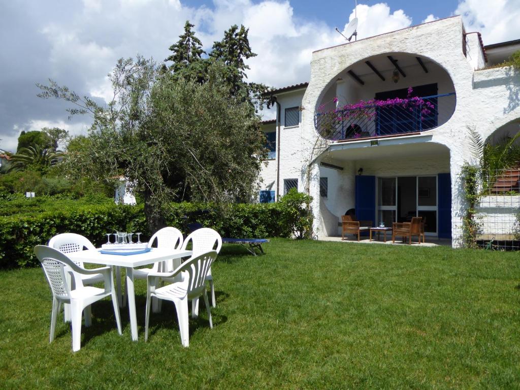405- Nuovo trilocale al Taunus con portico, barbecue e giardino - SPIAGGIA INCLUSA - 1