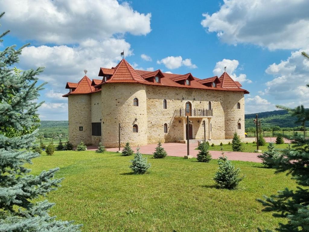 Castel Unghern, Ivancea